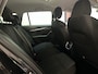 Skoda Octavia Combi 1.5 e-TSI DSG 150pk Business Edition Plus Stoelverwarming Parkeersensoren Adaptive Cruise Navigatie