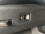 Volkswagen T-Roc 1.5 eTsi R-Line First Edition | IQ light | Pano | Trekhaak |