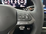 Volkswagen T-Roc 1.5 eTsi R-Line First Edition | IQ light | Pano | Trekhaak |