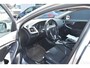 Volvo V40 1.6 T4 Momentum. Origineel Nederlands!!