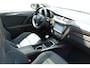 Toyota Avensis Touring Sports 1.8 VVT-i 147pk Executive Business Premium | LEDER | CAMERA | TREKHAAK | NAVI