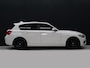 BMW 1-Serie 118i High Executive [SCHUIFKANTELDAK, STOELVERWARMING, BLUETOOTH, CRUISE, PDC V+A, LED, VOL LEDER, NAVIGATIE, NIEUWSTAAT]