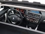 BMW 1-Serie 118i High Executive [SCHUIFKANTELDAK, STOELVERWARMING, BLUETOOTH, CRUISE, PDC V+A, LED, VOL LEDER, NAVIGATIE, NIEUWSTAAT]