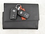 Toyota Yaris 1.5 Hybrid Executive | Lichte kleur interieur | Head-Up Display | Dodehoek detectie | Parkeersensoren Voor+Achter | Stoel+stuurverwarming | Navigatie | Apple CarPlay/Android auto | Cruise Control Adaptive |