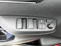 Toyota Yaris 1.5 Hybrid Executive | Lichte kleur interieur | Head-Up Display | Dodehoek detectie | Parkeersensoren Voor+Achter | Stoel+stuurverwarming | Navigatie | Apple CarPlay/Android auto | Cruise Control Adaptive |