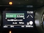 Toyota Yaris 1.5 Hybrid Executive | Lichte kleur interieur | Head-Up Display | Dodehoek detectie | Parkeersensoren Voor+Achter | Stoel+stuurverwarming | Navigatie | Apple CarPlay/Android auto | Cruise Control Adaptive |