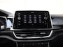 Volkswagen T-Roc 1.5 TSI R-Line Business | 150 pk | 1e eigenaar | Navigatie | LED Matrix | Trekhaak | 19" Misano | Panaramadak |