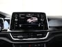 Volkswagen T-Roc 1.5 TSI R-Line Business | 150 pk | 1e eigenaar | Navigatie | LED Matrix | Trekhaak | 19" Misano | Panaramadak |