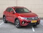Volkswagen T-Roc 1.5 TSI R-Line Business | 150 pk | 1e eigenaar | Navigatie | LED Matrix | Trekhaak | 19" Misano | Panaramadak |