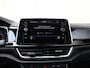 Volkswagen T-Roc 1.5 TSI R-Line Business | 150 pk | 1e eigenaar | Navigatie | LED Matrix | Trekhaak | 19" Misano | Panaramadak |