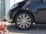 Volkswagen Up! 1.0 60 PK BMT high up! | Stoelverwarming | Climate Control | 15" LM | PDC |
