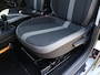 Volkswagen Up! 1.0 60 PK BMT high up! | Stoelverwarming | Climate Control | 15" LM | PDC |