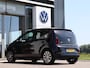 Volkswagen Up! 1.0 60 PK BMT high up! | Stoelverwarming | Climate Control | 15" LM | PDC |