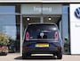 Volkswagen Up! 1.0 60 PK BMT high up! | Stoelverwarming | Climate Control | 15" LM | PDC |