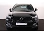 Volvo XC40 T4 Recharge R-Design Expression - IntelliSafe Assist & Surround - Harman/Kardon audio - Adaptieve LED koplampen - Parkeercamera achter - Verwarmde voorstoelen & stuur - Parkeersensoren voor & achter - Draadloze tel. lader - Extra getint glas - 19' LMV
