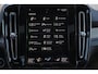 Volvo XC40 T4 Recharge R-Design Expression - IntelliSafe Assist & Surround - Harman/Kardon audio - Adaptieve LED koplampen - Parkeercamera achter - Verwarmde voorstoelen & stuur - Parkeersensoren voor & achter - Draadloze tel. lader - Extra getint glas - 19' LMV