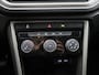 Volkswagen T-Roc 1.0 TSI Style Business Airco | Apple Carplay | Android Auto | Bluetooth | Buitenspiegels Elektrisch Verstel- en Verwarmbaar | Cruise Control Adaptief | Dakrails | Elektrisch Bedienbare Achterklep | Lederen Stuurwiel | Lichtmetalen Velgen | Naviagtiesysteem | Parkeersensor Voor en Achter | Stuurwiel Multifunctioneel