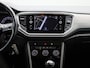 Volkswagen T-Roc 1.0 TSI Style Business Airco | Apple Carplay | Android Auto | Bluetooth | Buitenspiegels Elektrisch Verstel- en Verwarmbaar | Cruise Control Adaptief | Dakrails | Elektrisch Bedienbare Achterklep | Lederen Stuurwiel | Lichtmetalen Velgen | Naviagtiesysteem | Parkeersensor Voor en Achter | Stuurwiel Multifunctioneel