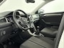 Volkswagen T-Roc 1.0 TSI Style Business Airco | Apple Carplay | Android Auto | Bluetooth | Buitenspiegels Elektrisch Verstel- en Verwarmbaar | Cruise Control Adaptief | Dakrails | Elektrisch Bedienbare Achterklep | Lederen Stuurwiel | Lichtmetalen Velgen | Naviagtiesysteem | Parkeersensor Voor en Achter | Stuurwiel Multifunctioneel