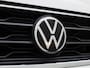Volkswagen T-Roc 1.0 TSI Style Business Airco | Apple Carplay | Android Auto | Bluetooth | Buitenspiegels Elektrisch Verstel- en Verwarmbaar | Cruise Control Adaptief | Dakrails | Elektrisch Bedienbare Achterklep | Lederen Stuurwiel | Lichtmetalen Velgen | Naviagtiesysteem | Parkeersensor Voor en Achter | Stuurwiel Multifunctioneel