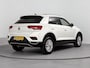 Volkswagen T-Roc 1.0 TSI Style Business Airco | Apple Carplay | Android Auto | Bluetooth | Buitenspiegels Elektrisch Verstel- en Verwarmbaar | Cruise Control Adaptief | Dakrails | Elektrisch Bedienbare Achterklep | Lederen Stuurwiel | Lichtmetalen Velgen | Naviagtiesysteem | Parkeersensor Voor en Achter | Stuurwiel Multifunctioneel