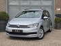 Volkswagen Touran 1.5 TSI Comfortline 7 persoons uitvoering! Lm velgen/ Trekhaak.