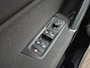 Volkswagen Touran 1.5 TSI Comfortline 7 persoons uitvoering! Lm velgen/ Trekhaak.