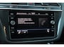 Volkswagen Tiguan 1.5 TSI 150pk DSG Life Business | Trekhaak Wegklapbaar | Navigatie | Apple Carplay & Android Auto