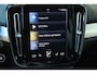 Volvo XC40 1.5 T4 Plug-in hybrid Plus Dark | Panoramadak | Adaptive Cruise Control | Parkeercamera | Parkeersensoren voor + achter | Navigatie | Comfortstoelen | Stoelverwarming | Stuurwielverwarming | Electrische bedienbare voorstoelen