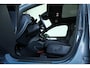 Volvo XC40 1.5 T4 Plug-in hybrid Plus Dark | Panoramadak | Adaptive Cruise Control | Parkeercamera | Parkeersensoren voor + achter | Navigatie | Comfortstoelen | Stoelverwarming | Stuurwielverwarming | Electrische bedienbare voorstoelen