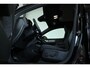 Volvo EC40 Single Motor Extended Range Plus 82 kWh | Panoramadak | Stoelverwarming | Stuurwielverwarming | Parkeercamera | Parkeersensoren voor + achter | Google Infotainment | 20'' Lichtmetalen velgen
