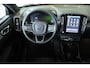 Volvo EC40 Single Motor Extended Range Plus 82 kWh | Panoramadak | Stoelverwarming | Stuurwielverwarming | Parkeercamera | Parkeersensoren voor + achter | Google Infotainment | 20'' Lichtmetalen velgen