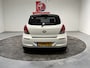 Hyundai i20 1.2i First Edition, Airco, Cruise, 16 inch LM all season, Isofix, Bkue tooth, Volledig onderhouden, Prijs incl. nieuwe apk, beurt en 3 mnd garantie