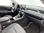 Toyota RAV4 2.5 Hybrid AWD Dynamic | BTW voertuig | Parkeersensoren voor+achter | Trekhaak afneembaar | 1650KG trekgewicht | Elektrische achterklep | Apple CarPlay/Android Auto |