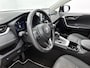 Toyota RAV4 2.5 Hybrid AWD Dynamic | BTW voertuig | Parkeersensoren voor+achter | Trekhaak afneembaar | 1650KG trekgewicht | Elektrische achterklep | Apple CarPlay/Android Auto |