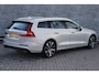 Volvo V60 2.0 T4 Momentum Pro | Trekhaak | Lederen bekleding | Adaptieve Cruise Control | Standkachel | Stoel- en stuurverwarming | Actieve LED koplampen | Sportstoelen | Verwarmbare achterbank | Dode hoek detectie BLIS | Navigatie | Achteruitrijcamera | Parkeersensoren voor + achter | Verwarmbare voorruit | 19 inch velgen | LED mistlampen | Apple Carplay / Android Auto |