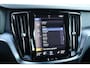 Volvo V60 2.0 T4 Momentum Pro | Trekhaak | Lederen bekleding | Adaptieve Cruise Control | Standkachel | Stoel- en stuurverwarming | Actieve LED koplampen | Sportstoelen | Verwarmbare achterbank | Dode hoek detectie BLIS | Navigatie | Achteruitrijcamera | Parkeersensoren voor + achter | Verwarmbare voorruit | 19 inch velgen | LED mistlampen | Apple Carplay / Android Auto |