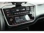 Volkswagen Up! 1.0 66pk Trekhaak Camera Stoelverwarming Cruise Control