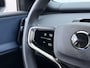 Volvo EX30 Single Motor Extended Range Plus 69 kWh Getint glas | Harman Kardon | 19 inch lichtmetalen velgen | Google Maps & Infotainment | Park Assist voor & achter met camera | Elektrisch bedienbare achterklep | Crystal White metallic