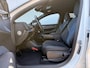 Volvo EX30 Single Motor Extended Range Plus 69 kWh Getint glas | Harman Kardon | 19 inch lichtmetalen velgen | Google Maps & Infotainment | Park Assist voor & achter met camera | Elektrisch bedienbare achterklep | Crystal White metallic