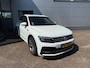 Volkswagen Tiguan 2.0 TSI 190PK 4M |3X R-LINE | TREKHAAK | PANO