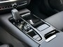 Volvo V60 T6 Plug-in hybrid AWD Plus Bright | Long Range | Trekhaak semi elektrisch inklapbaar | Elektrisch bedienbare voorstoelen | Stoel- & Stuurwielverwarming | 18 inch lichtmetalen velgen | Verwarmbare voorruit | Adaptieve Cruise Control met Pilot Assist | Google Maps & Infotainment