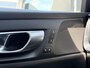 Volvo V60 T6 Plug-in hybrid AWD Plus Bright | Long Range | Trekhaak semi elektrisch inklapbaar | Elektrisch bedienbare voorstoelen | Stoel- & Stuurwielverwarming | 18 inch lichtmetalen velgen | Verwarmbare voorruit | Adaptieve Cruise Control met Pilot Assist | Google Maps & Infotainment