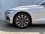 Volvo V60 T6 Plug-in hybrid AWD Plus Bright | Long Range | Trekhaak semi elektrisch inklapbaar | Elektrisch bedienbare voorstoelen | Stoel- & Stuurwielverwarming | 18 inch lichtmetalen velgen | Verwarmbare voorruit | Adaptieve Cruise Control met Pilot Assist | Google Maps & Infotainment