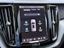 Volvo XC60 T8 Plug-in hybrid AWD Ultra Dark | Panoramadak | Harman Kardon | Luchtvering | 21 inch lichtmetalen velgen | Elektrisch verstel- en verwarmbare voorstoelen | Getint glas | Alarm klasse 3 | Google Maps & Infotainment