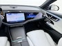 Mercedes-Benz E-klasse 400 e 4MATIC Exclusive Line | Luchtvering & Achteras besturing | Superscreen | Trekhaak Wegklapbaar | Panorama- Schuifdak | Distronic Cruise Control & Stuur Assistent | Hyperscreen