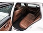 BMW 5-Serie Touring 528i High Executive 2012 M-Pakket | Head-up | Memoryseats | Navigatie | Camera | Bluetooth | Stoelverwarming | PDC | Cruise control | Climate control | USB AUX | Lederen bekleding | Elektrisch verstelbaar stuur