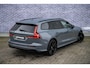 Volvo V60 2.0 B3 Core | Black Pack | Achteruitrijcamera | Parkeersensoren | Keyless Entry | Elektrische Achterklep | Navigatie | Cruise Control Adaptief | BLIS | Lighting Pack | Essential Sport Pack