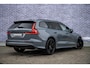 Volvo V60 2.0 B3 Core | Black Pack | Achteruitrijcamera | Parkeersensoren | Keyless Entry | Elektrische Achterklep | Navigatie | Cruise Control Adaptief | BLIS | Lighting Pack | Essential Sport Pack