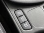 Toyota Yaris 1.5 Hybrid 115 Dynamic Comfort Pack | BTW voertuig | Dealer onderhouden | dodehoek detectie | Stoel+Stuurverwarming | Apple CarPlay/Android auto | Cruise Control Adaptive | Climate control | Achteruitrijcamera